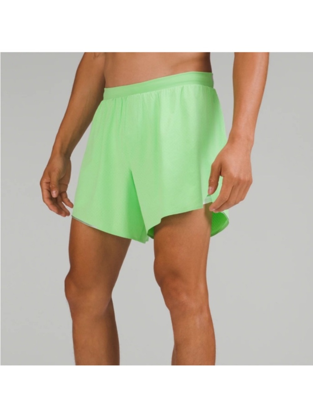 Lululemon Men's Fast and Free 6” Mesh Running Shorts in Green Scream M